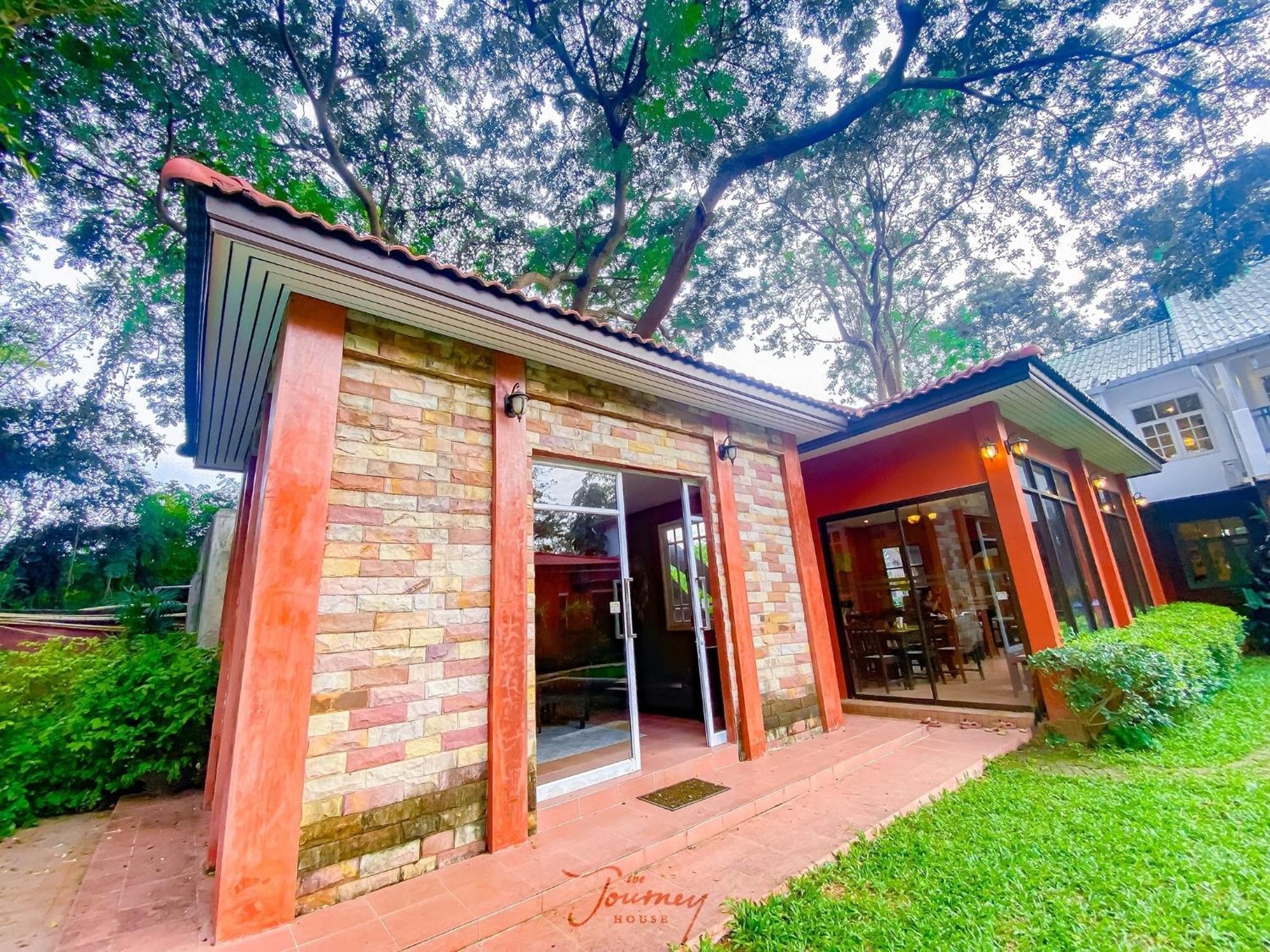 The Journey House Lifestyle Boutique Hotel Kanchanaburi Buitenkant foto
